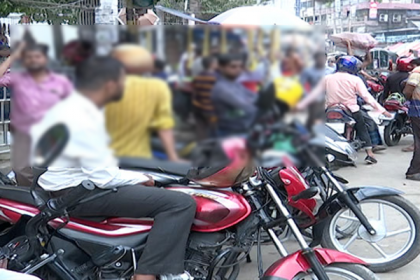 করোনা ঝুঁকি রয়েছে একই হেলমেট বারবার ব্যবহারে