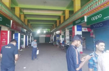 করোনা সংক্রমণ রোধে বন্ধ টেকনাফের প্রায় সব মার্কেট 