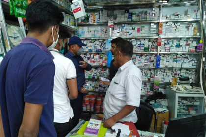 ২০০ টাকার হ্যান্ড স্যানিটাইজার ৩৫০ টাকা!  