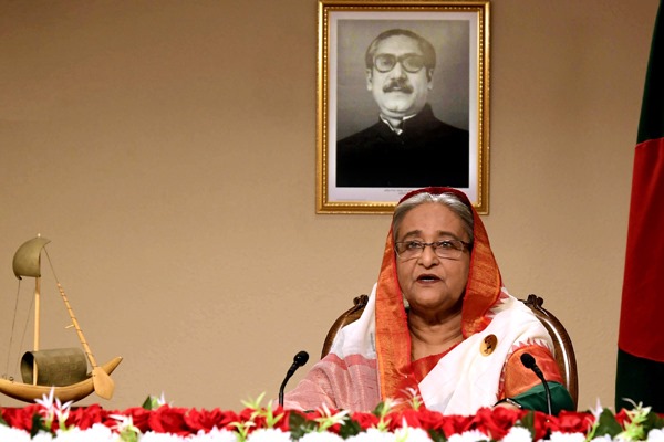 দুর্যোগের সময়ই মনুষ্যত্বের পরীক্ষা হয় : প্রধানমন্ত্রী