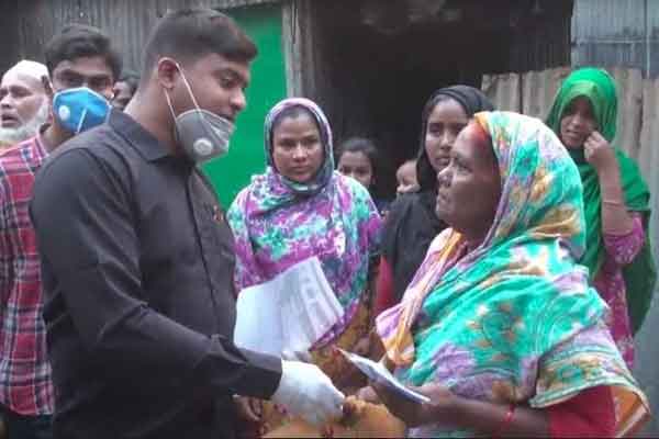 কালিয়াকৈরে করোনা প্রতিরোধে সুবিধাবঞ্চিত পাশে ছাত্রলীগ
