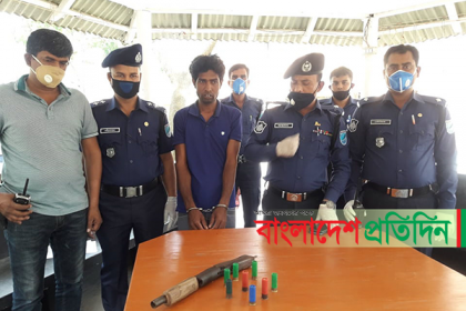 রাজবাড়ীতে অস্ত্র-গুলিসহ হত্যা মামলার আসামি গ্রেফতার