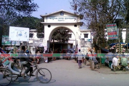 করোনা রোধে ঠাকুরগাঁওয়ের হাসপাতালে প্রয়োজনীয় সরঞ্জামের সংকট