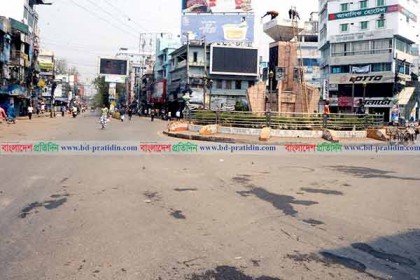 বগুড়া করোনা থেকে সুরক্ষিত থাকতে জনশূন্য