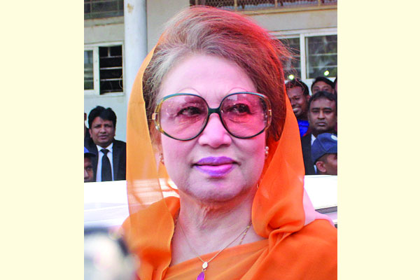 গুলশানের বাসায় খালেদা জিয়া, দেখা সাক্ষাৎ বন্ধ
