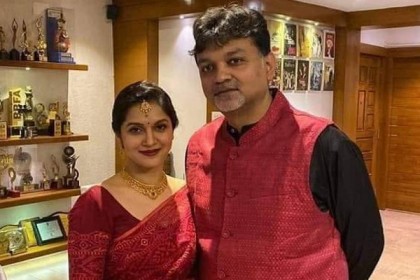 সৃজিতকে মুগ্ধ করতে গান গাইলেন মিথিলা
