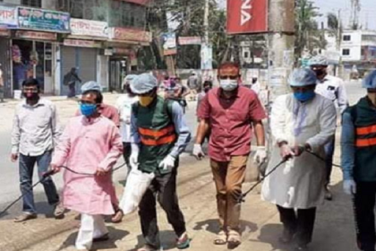 নকলা পৌরসভার পক্ষ থেকে জীবানুনাশক স্প্রে শুরু