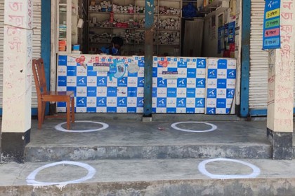শ্রীমঙ্গলে দোকানের সামনে ‘সুরক্ষা বৃত্ত’