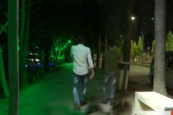 তবুও হাতিরঝিলে ঘুরতে যাচ্ছে মানুষ