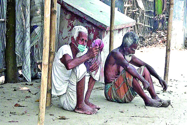 গ্রামে গ্রামে করোনা ভীতি