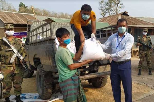 রাঙামাটিতে হতদরিদ্রের মাঝে ত্রাণ সামগ্রী বিতরণ