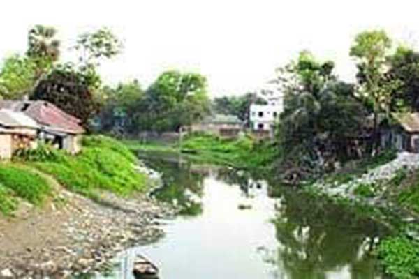 ডাকাতিয়া নদী এখন মরা খাল