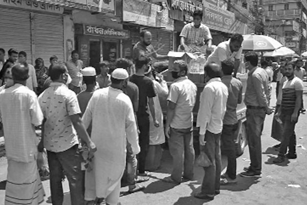 হাতের নাগালে টিসিবির পণ্য