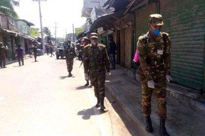 কলাপাড়ায় জীবাণুনাশক ওষুধ স্প্রে