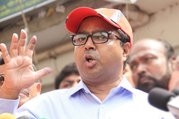 ঘরে থাকুন, আমরা খাবার পৌঁছে দেব : সাঈদ খোকন