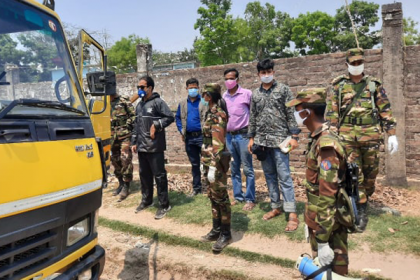 চট্টগ্রামে কঠোর অবস্থানে সেনাবাহিনী ও প্রশাসন  