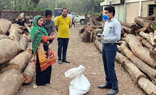 ‘৯৯৯’-এ কল দিলেই মিলছে খাদ্য সহায়তা