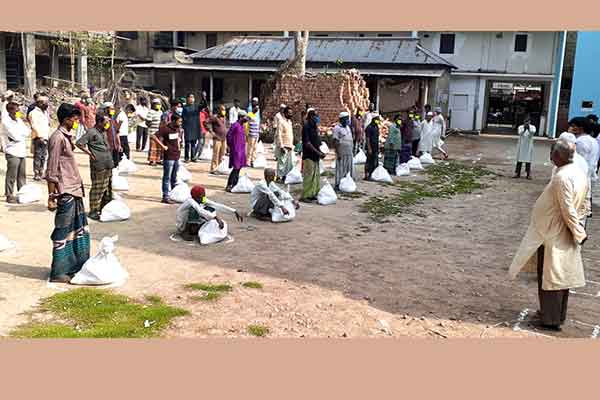 বিশ্বনাথে ক্ষুদ্র ব্যবসায়ীদের পাশে বণিক সমিতি