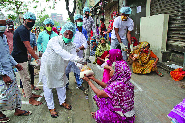ত্রাণ নিয়ে বিশৃঙ্খলা, সমন্বয়ের তাগিদ