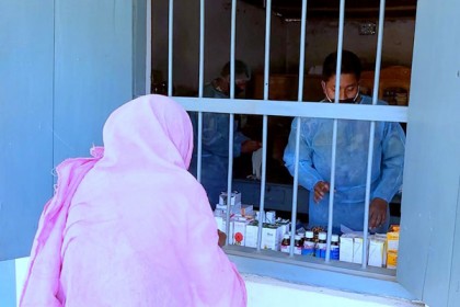 ঠাকুরগাঁওয়ে বিনামূল্যে সেনাবাহিনীর চিকিৎসা সহায়তা কার্যক্রম