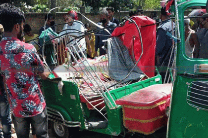 ময়মনসিংহে ট্রাকচাপায় দুই গার্মেন্ট কর্মী নিহত