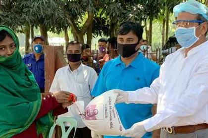 করোনা মোকবিলায় সতর্কতামূলক প্রচারণায় এমপি আবু জাহির 