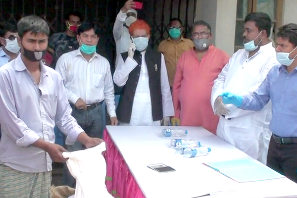 টাঙ্গাইল পৌর এলাকায় ওএমএসের চাল বিক্রি শুরু