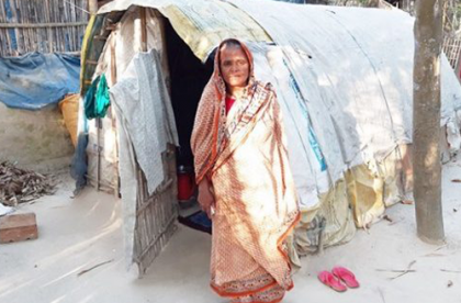 এনআইডি নেই, তাই ত্রাণ পান না ভিক্ষুক লালবানু