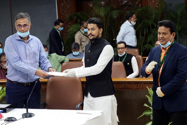 প্রধানমন্ত্রীর ত্রাণ তহবিলে দুই কোটি টাকা অনুদান রূপায়ণ গ্রুপের 