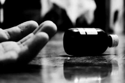 যশোরে ধর্ষণে ব্যর্থ হয়ে কলেজছাত্রীকে বিষ খাইয়ে হত্যার চেষ্টা