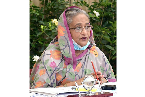 চিকিৎসা না দিলে ডাক্তারদের চাকরি করতে দেওয়া হবে না: প্রধানমন্ত্রী