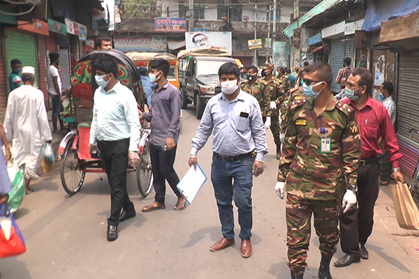 বরিশালে বিভিন্ন প্রতিষ্ঠান ও ব্যক্তিকে জরিমানা