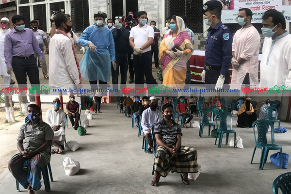 ২ হাজার শ্রমিক পরিবারের পাশে নরসিংদী চেম্বার অব কমার্স