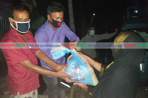 শ্রীমঙ্গলে ফোন পেলেই খাবার পৌঁছে দিচ্ছেন ছাত্রলীগ নেতা