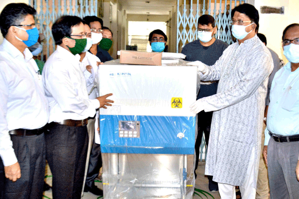 'চিকিৎসায় কেউ অবহেলা করলে ছাড় দেয়া হবে না'