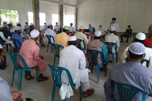 মসজিদে নামাজ আদায় থেকে 
বিরত থাকার আহবান আলেমদের