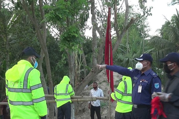 টুঙ্গিপাড়ায় স্বামী-স্ত্রী করোনায় আক্রান্ত, ৬ বাড়ি লকডাউন

