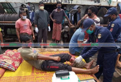 মিয়ানমারের নৌবাহিনীর গুলিতে ৬ বাংলাদেশি জেলে আহত