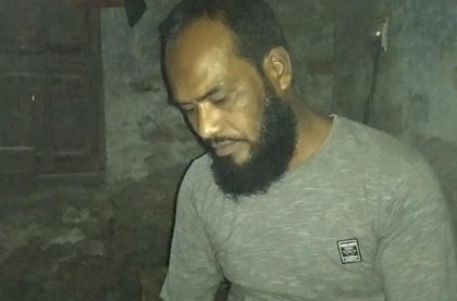 দামুড়হুদায় সরকারি চাল আত্মসাতের অভিযোগে ইউপি মেম্বার অবরুদ্ধ