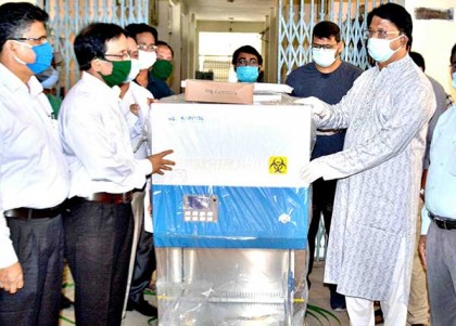 পিসিআর মেশিন হস্তান্তর, দিনাজপুরে শিগগিরই করোনা পরীক্ষা শুরু