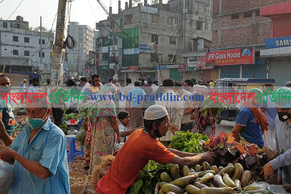 নরসিংদীতে মানুষের অবাধ বিচরণ, মানছেন না লকডাউন