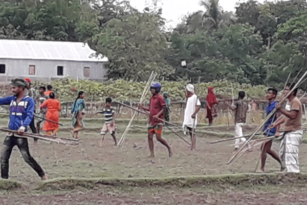 সরাইলে দু'দল গ্রামবাসীর সংঘর্ষে আহত ৩০

