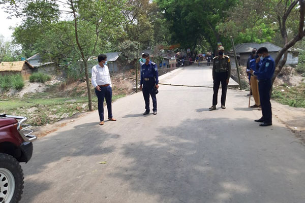 দিনাজপুরে যানবাহন প্রবেশ-বহির্গমন বন্ধ