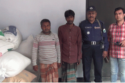জয়পুরহাটে চালসহ আটক ২
 
