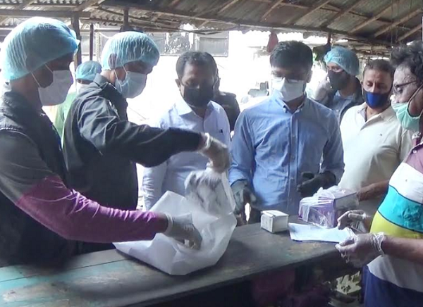 ঝিনাইদহে বিপুল পরিমাণ নকল ওষুধ জব্দ