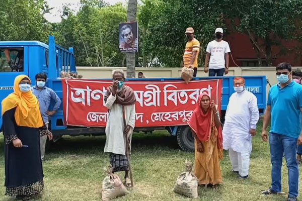 মেহেরপুরে ১ হাজার বাড়িতে খাদ্যসামগ্রী বিতরণ