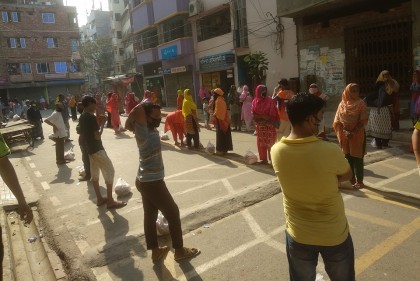 মিরপুরের ১৫ বিহারী ক্যাম্পের তিন সহস্রাধিক পরিবারে খাদ্য সহায়তা