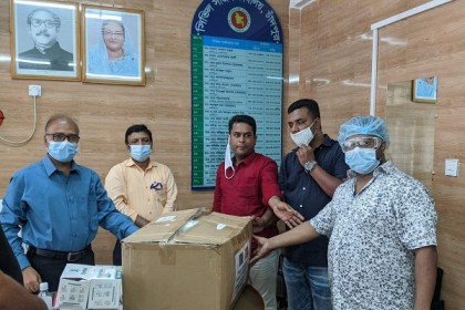 সারাদেশে ত্রাণ উপ কমিটির খাদ্যসামগ্রী বিতরণ অব্যাহত 
