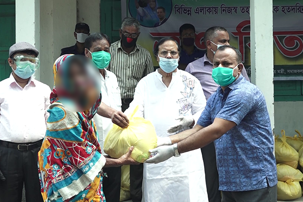 সমাজকল্যাণ মন্ত্রীর উদ্যোগে ১০ হাজার মানুষকে খাদ্য সহায়তা