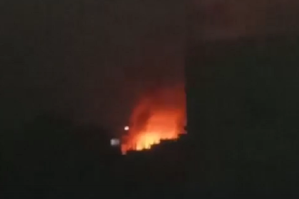 সিদ্ধিরগঞ্জে অর্ধশতাধিক দোকানে আগুন